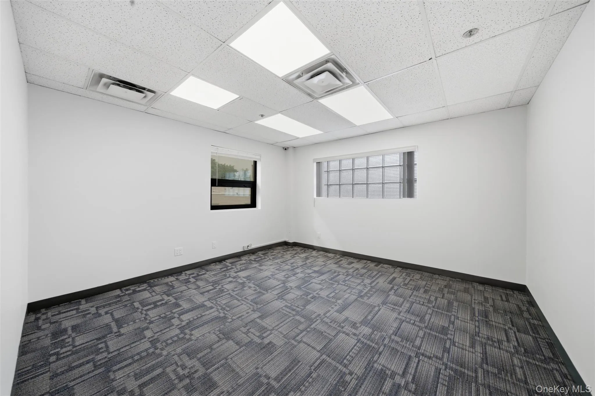 6600 Borden Avenue, New York, NY, ,Commercial Lease,For Rent,Borden,0,1063728 6600 Borden Avenue, New York, NY, ,Commercial Lease,For Rent,Borden,0,1063728