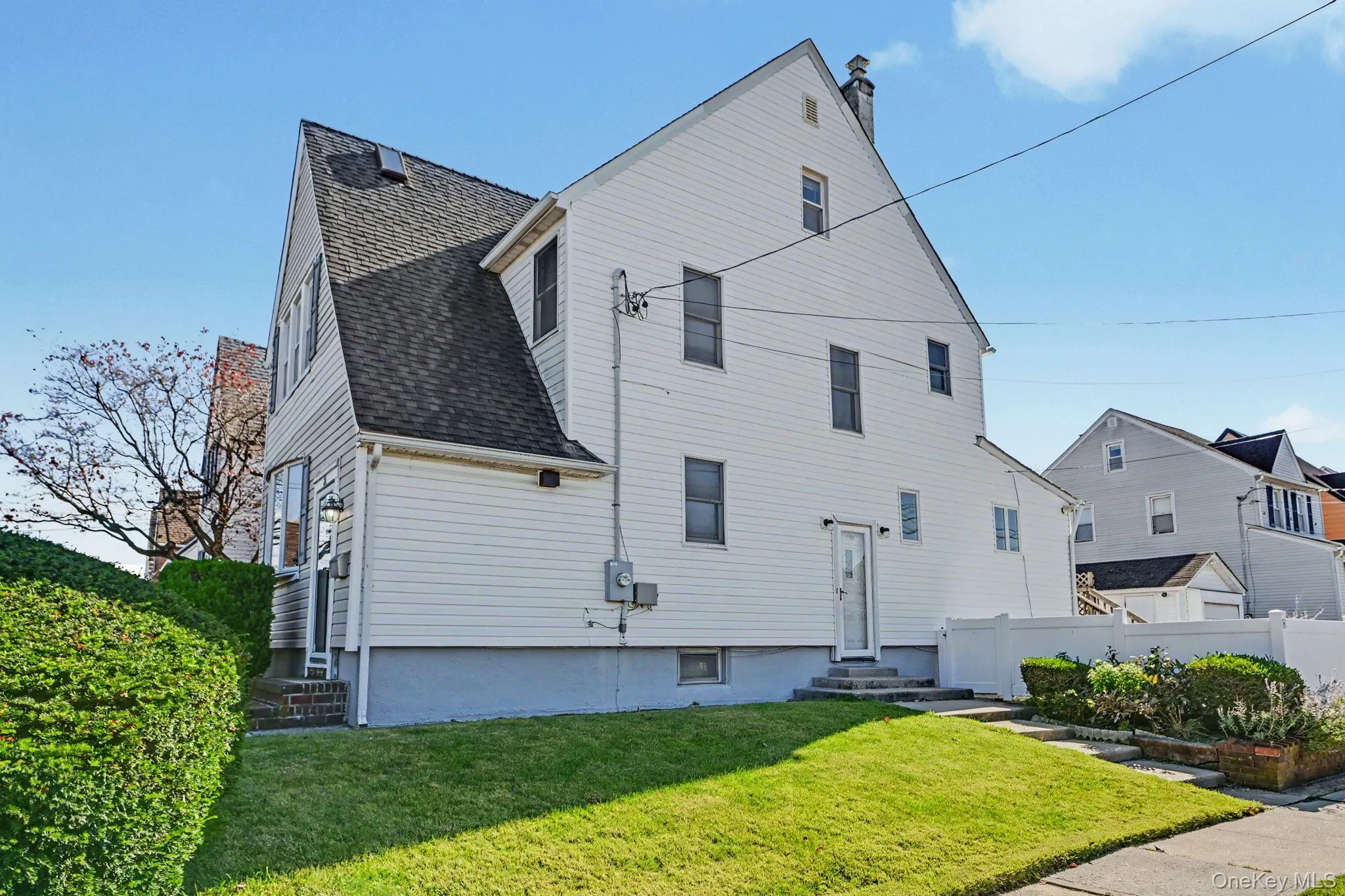 26 Munro Boulevard, Hempstead, NY, 3 Bedrooms Bedrooms, 7 Rooms Rooms,1 BathroomBathrooms,Residential,For Rent,Munro,0,1063730 26 Munro Boulevard, Hempstead, NY, 3 Bedrooms Bedrooms, 7 Rooms Rooms,1 BathroomBathrooms,Residential,For Rent,Munro,0,1063730
