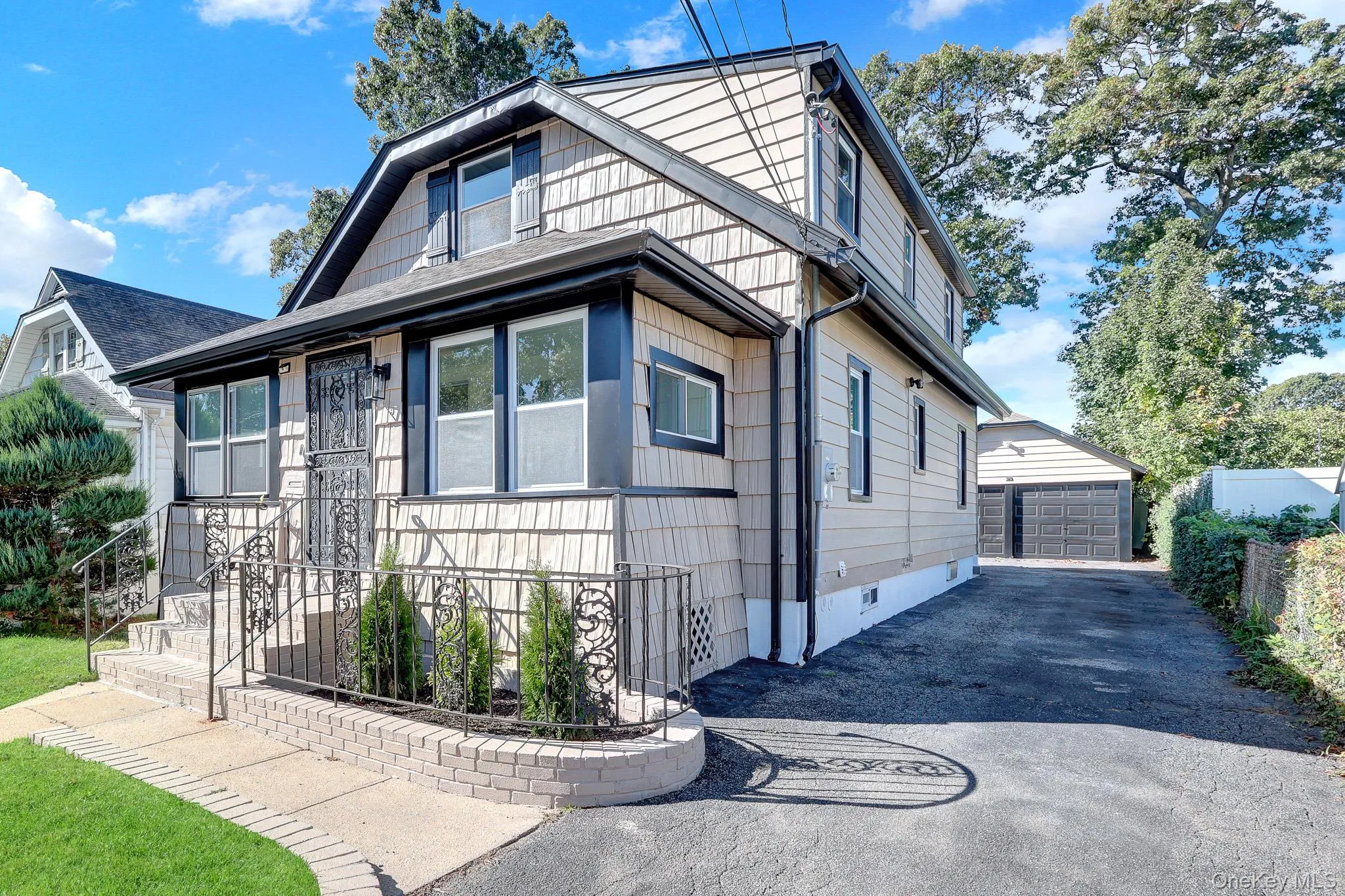 5 2nd Place, Hempstead, NY, 4 Bedrooms Bedrooms, 9 Rooms Rooms,3 BathroomsBathrooms,Residential,For Rent,2nd,0,1063737 5 2nd Place, Hempstead, NY, 4 Bedrooms Bedrooms, 9 Rooms Rooms,3 BathroomsBathrooms,Residential,For Rent,2nd,0,1063737