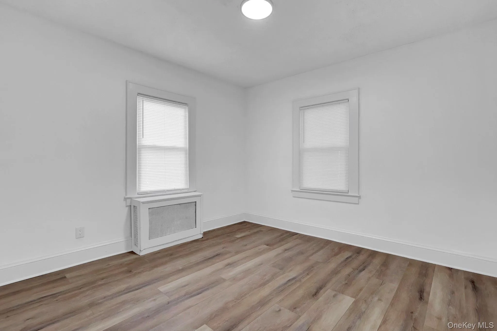 5 2nd Place, Hempstead, NY, 4 Bedrooms Bedrooms, 9 Rooms Rooms,3 BathroomsBathrooms,Residential,For Rent,2nd,0,1063737 5 2nd Place, Hempstead, NY, 4 Bedrooms Bedrooms, 9 Rooms Rooms,3 BathroomsBathrooms,Residential,For Rent,2nd,0,1063737