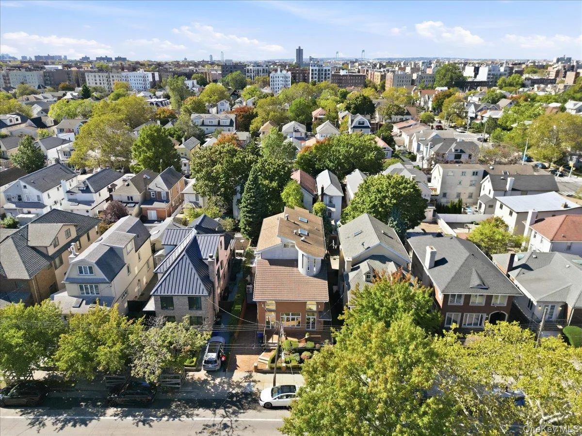 3828 Bedford Avenue, New York, NY, 7 Bedrooms Bedrooms, 20 Rooms Rooms,5 BathroomsBathrooms,Residential,For Rent,Bedford,0,1063745 3828 Bedford Avenue, New York, NY, 7 Bedrooms Bedrooms, 20 Rooms Rooms,5 BathroomsBathrooms,Residential,For Rent,Bedford,0,1063745