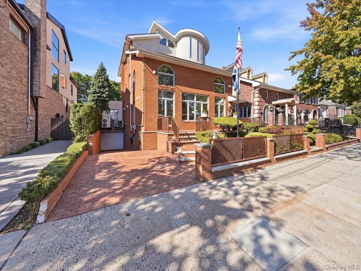 3828 Bedford Avenue, New York, NY, 7 Bedrooms Bedrooms, 20 Rooms Rooms,5 BathroomsBathrooms,Residential,For Rent,Bedford,0,1063745 3828 Bedford Avenue, New York, NY, 7 Bedrooms Bedrooms, 20 Rooms Rooms,5 BathroomsBathrooms,Residential,For Rent,Bedford,0,1063745