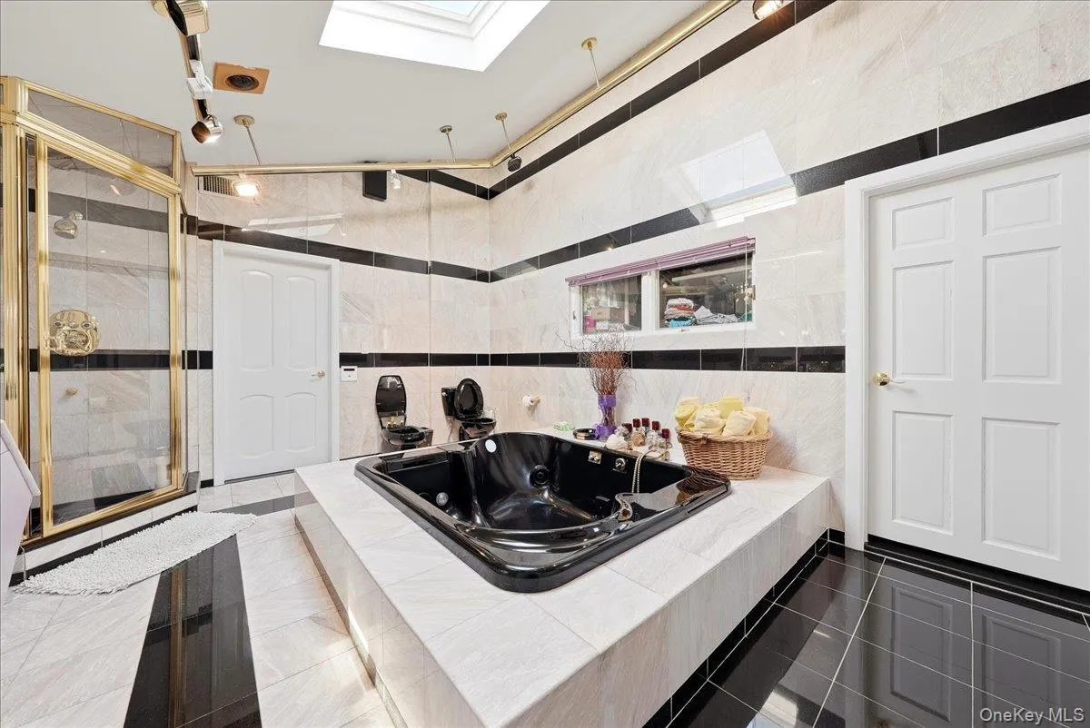 3828 Bedford Avenue, New York, NY, 7 Bedrooms Bedrooms, 20 Rooms Rooms,5 BathroomsBathrooms,Residential,For Rent,Bedford,0,1063745 3828 Bedford Avenue, New York, NY, 7 Bedrooms Bedrooms, 20 Rooms Rooms,5 BathroomsBathrooms,Residential,For Rent,Bedford,0,1063745