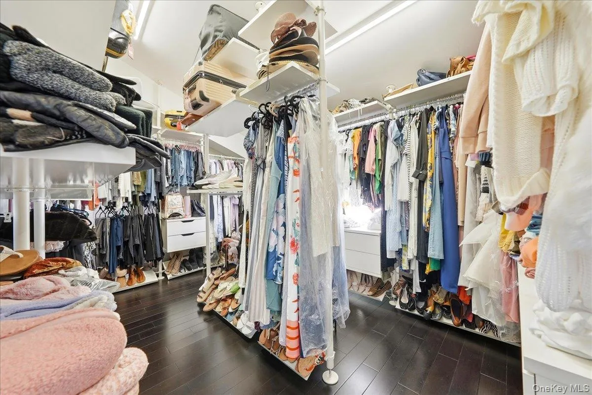 3828 Bedford Avenue, New York, NY, 7 Bedrooms Bedrooms, 20 Rooms Rooms,5 BathroomsBathrooms,Residential,For Rent,Bedford,0,1063745 3828 Bedford Avenue, New York, NY, 7 Bedrooms Bedrooms, 20 Rooms Rooms,5 BathroomsBathrooms,Residential,For Rent,Bedford,0,1063745