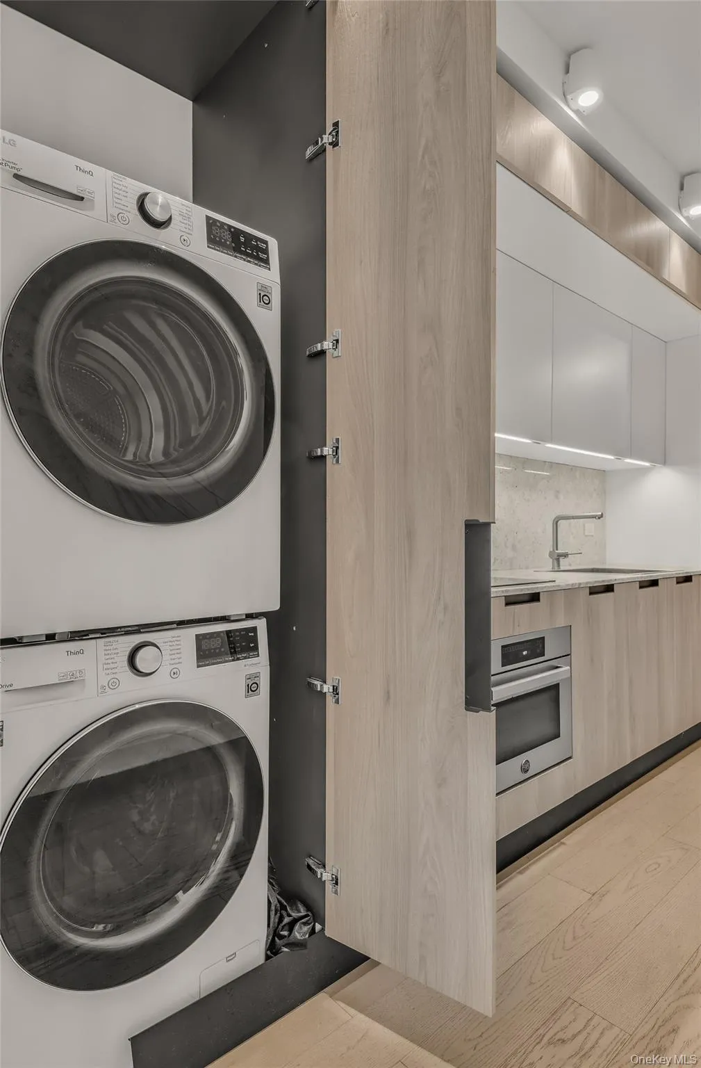 181 101 Street, New York, NY, 2 Rooms Rooms,1 BathroomBathrooms,Residential Lease,For Rent,101,0,1063746 181 101 Street, New York, NY, 2 Rooms Rooms,1 BathroomBathrooms,Residential Lease,For Rent,101,0,1063746