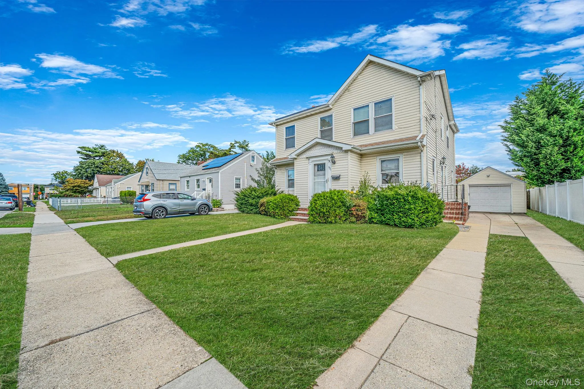 321 Maplegrove Avenue, Hempstead, NY, 4 Bedrooms Bedrooms, 10 Rooms Rooms,2 BathroomsBathrooms,Residential,For Rent,Maplegrove,0,1063747 321 Maplegrove Avenue, Hempstead, NY, 4 Bedrooms Bedrooms, 10 Rooms Rooms,2 BathroomsBathrooms,Residential,For Rent,Maplegrove,0,1063747