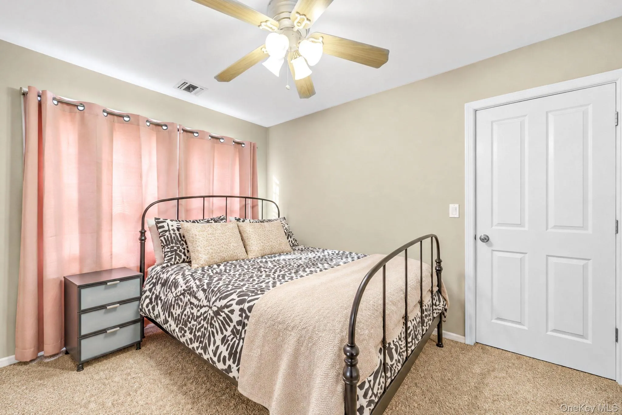 321 Maplegrove Avenue, Hempstead, NY, 4 Bedrooms Bedrooms, 10 Rooms Rooms,2 BathroomsBathrooms,Residential,For Rent,Maplegrove,0,1063747 321 Maplegrove Avenue, Hempstead, NY, 4 Bedrooms Bedrooms, 10 Rooms Rooms,2 BathroomsBathrooms,Residential,For Rent,Maplegrove,0,1063747