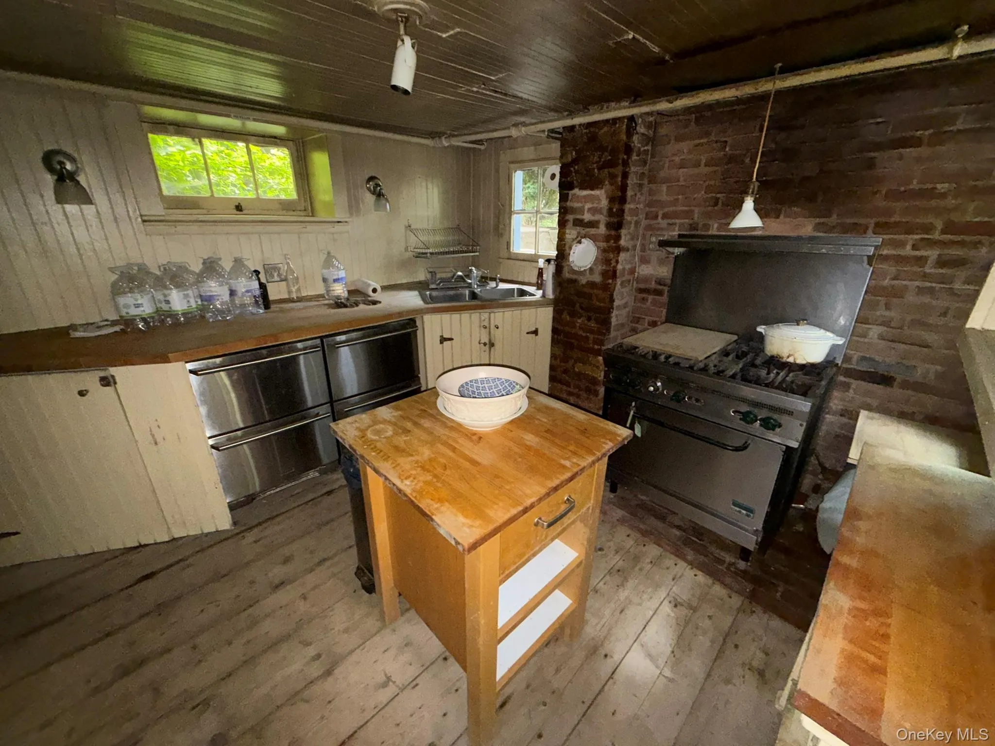 240 Kings Highway, Orangetown, NY, 2 Bedrooms Bedrooms, 4 Rooms Rooms,1 BathroomBathrooms,Residential,For Rent,Kings,0,1063749 240 Kings Highway, Orangetown, NY, 2 Bedrooms Bedrooms, 4 Rooms Rooms,1 BathroomBathrooms,Residential,For Rent,Kings,0,1063749