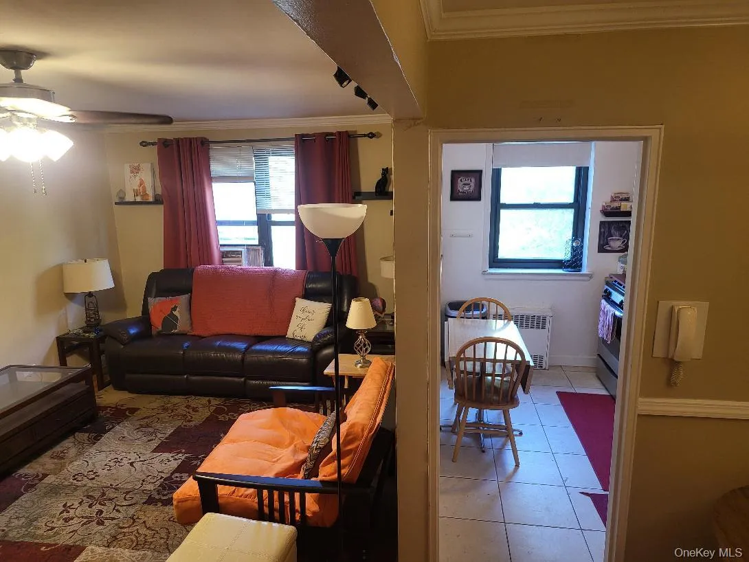 87-19 204 Street, New York, NY, 2 Bedrooms Bedrooms, 5 Rooms Rooms,1 BathroomBathrooms,Residential,For Rent,204,0,1063771 87-19 204 Street, New York, NY, 2 Bedrooms Bedrooms, 5 Rooms Rooms,1 BathroomBathrooms,Residential,For Rent,204,0,1063771