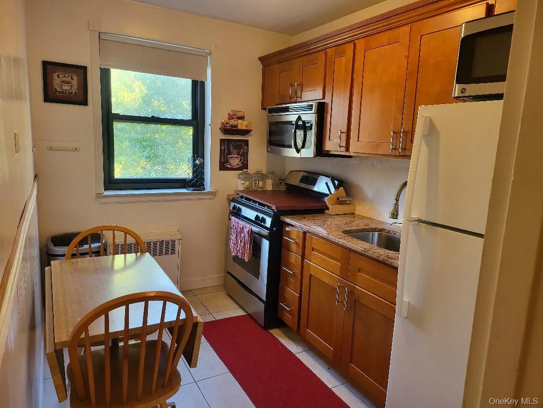 87-19 204 Street, New York, NY, 2 Bedrooms Bedrooms, 5 Rooms Rooms,1 BathroomBathrooms,Residential,For Rent,204,0,1063771 87-19 204 Street, New York, NY, 2 Bedrooms Bedrooms, 5 Rooms Rooms,1 BathroomBathrooms,Residential,For Rent,204,0,1063771