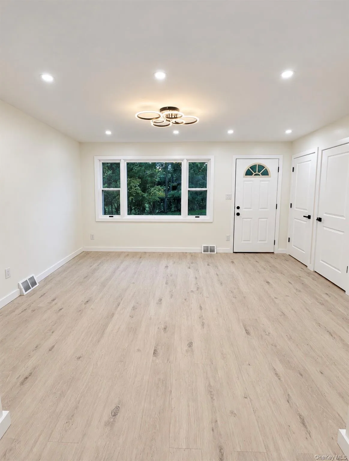 19 Judd Place, Goshen, NY, 3 Bedrooms Bedrooms, 8 Rooms Rooms,1 BathroomBathrooms,Residential,For Rent,Judd,0,1063782 19 Judd Place, Goshen, NY, 3 Bedrooms Bedrooms, 8 Rooms Rooms,1 BathroomBathrooms,Residential,For Rent,Judd,0,1063782