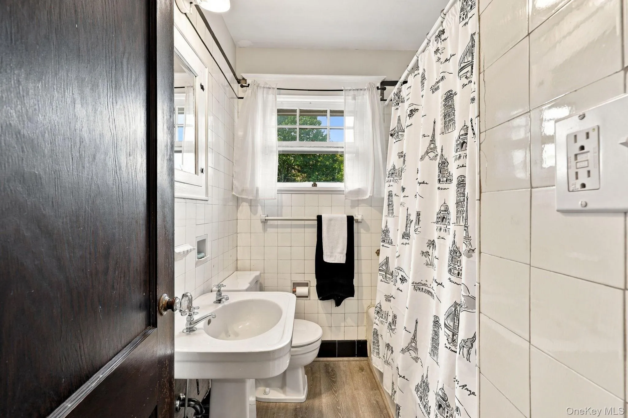 Second story full bath Second story full bath