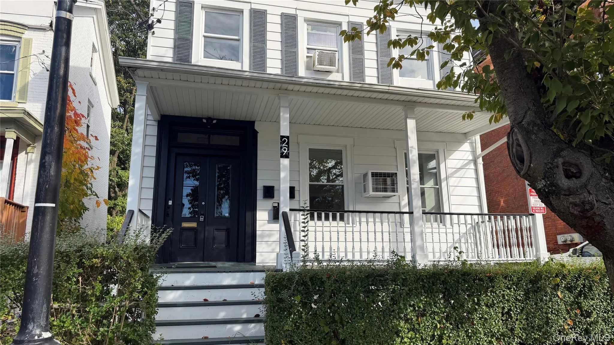 Large Multi Family in the heart of Poughkeepsie Large Multi Family in the heart of Poughkeepsie
