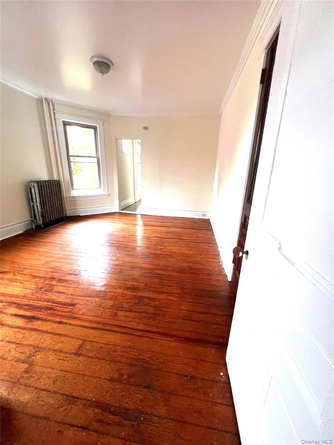Livingroom hardwood floors Livingroom hardwood floors