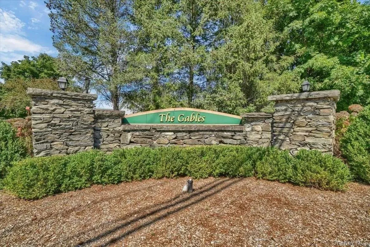15 Gables, Poughkeepsie (town), NY, 3 Bedrooms Bedrooms, 7 Rooms Rooms,2 BathroomsBathrooms,Residential,For Rent,Gables,0,1063800 15 Gables, Poughkeepsie (town), NY, 3 Bedrooms Bedrooms, 7 Rooms Rooms,2 BathroomsBathrooms,Residential,For Rent,Gables,0,1063800