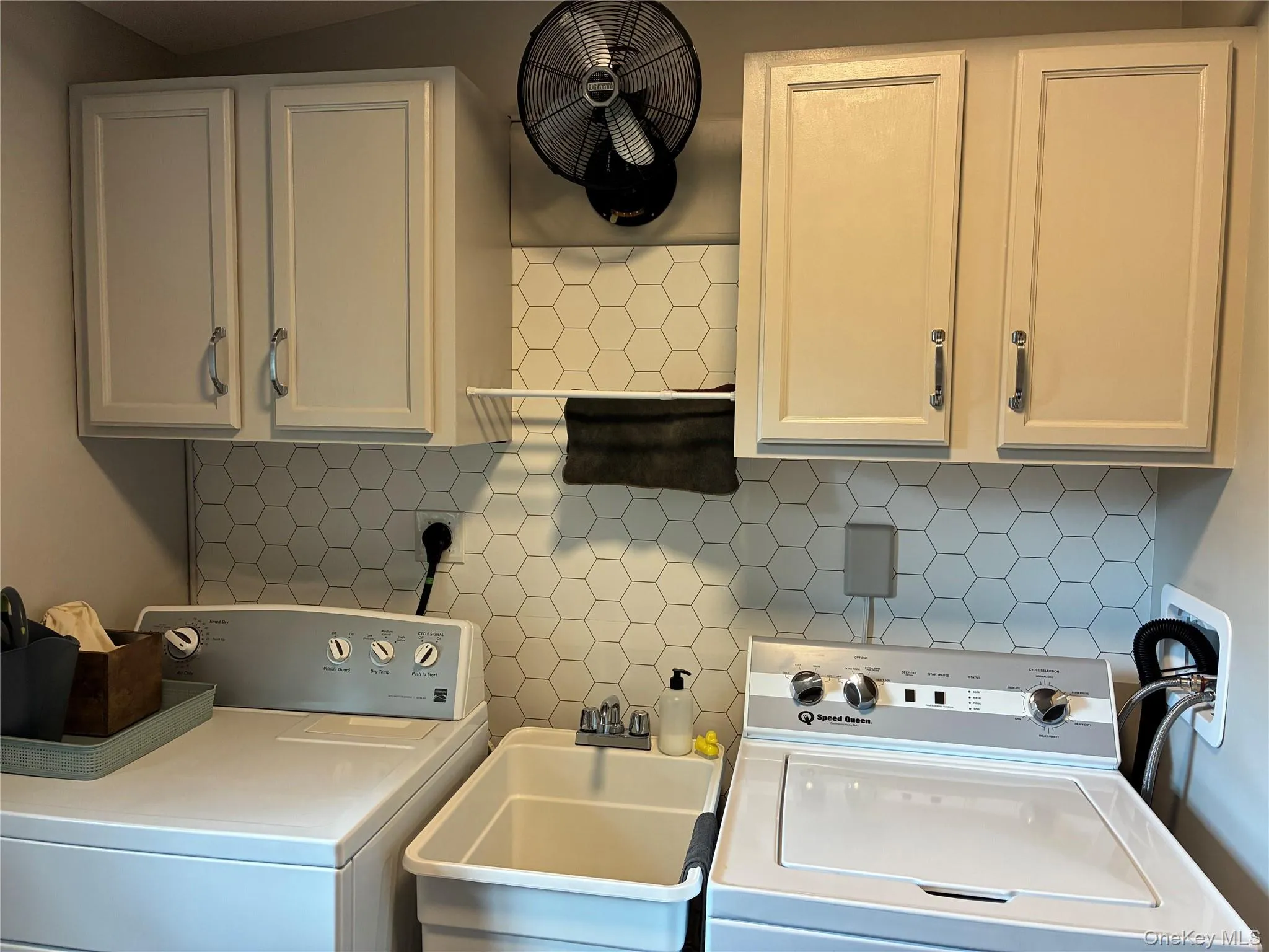 15 Gables, Poughkeepsie (town), NY, 3 Bedrooms Bedrooms, 7 Rooms Rooms,2 BathroomsBathrooms,Residential,For Rent,Gables,0,1063800 15 Gables, Poughkeepsie (town), NY, 3 Bedrooms Bedrooms, 7 Rooms Rooms,2 BathroomsBathrooms,Residential,For Rent,Gables,0,1063800