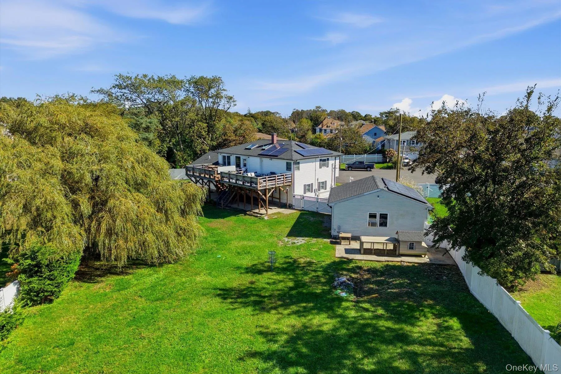 10 Gale Court, Brookhaven, NY, 5 Bedrooms Bedrooms, 10 Rooms Rooms,3 BathroomsBathrooms,Residential,For Rent,Gale,0,1063801 10 Gale Court, Brookhaven, NY, 5 Bedrooms Bedrooms, 10 Rooms Rooms,3 BathroomsBathrooms,Residential,For Rent,Gale,0,1063801