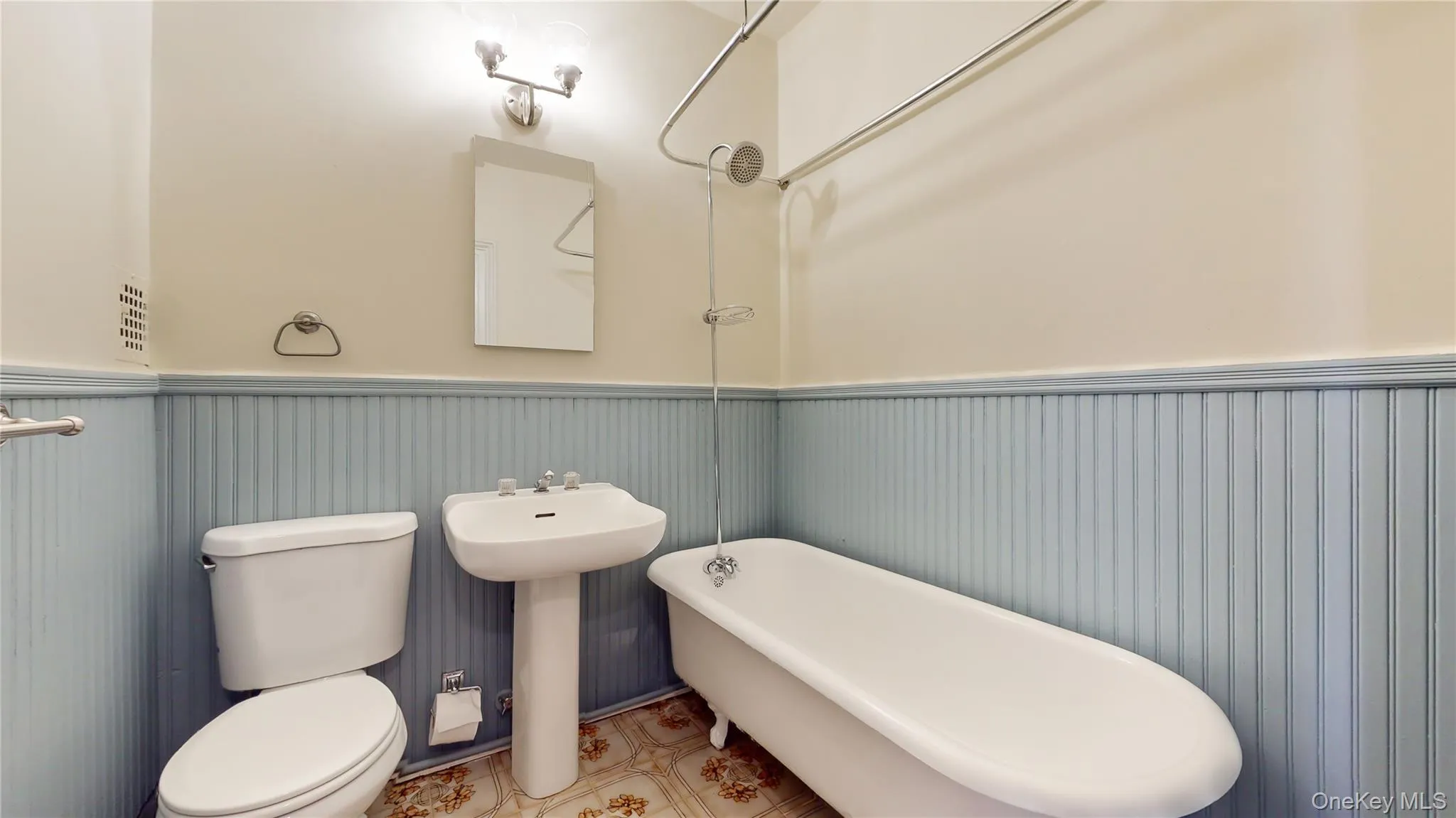 467 Waverly Avenue, New York, NY, 3 Bedroom Bedrooms, 6 Room Rooms,1 BathroomBathrooms,Residential Lease,For Rent,Waverly,0,1063803 467 Waverly Avenue, New York, NY, 3 Bedroom Bedrooms, 6 Room Rooms,1 BathroomBathrooms,Residential Lease,For Rent,Waverly,0,1063803