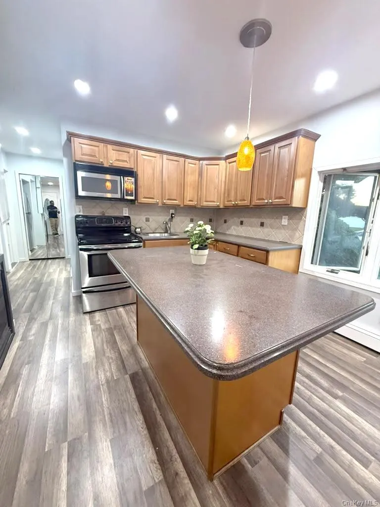 5 Trumpet Lane, Hempstead, NY, 5 Bedroom Bedrooms, 9 Room Rooms,2 BathroomBathrooms,Residential Lease,For Rent,Trumpet,0,1063806 5 Trumpet Lane, Hempstead, NY, 5 Bedroom Bedrooms, 9 Room Rooms,2 BathroomBathrooms,Residential Lease,For Rent,Trumpet,0,1063806