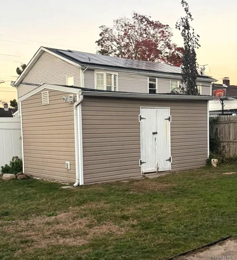 5 Trumpet Lane, Hempstead, NY, 5 Bedroom Bedrooms, 9 Room Rooms,2 BathroomBathrooms,Residential Lease,For Rent,Trumpet,0,1063806 5 Trumpet Lane, Hempstead, NY, 5 Bedroom Bedrooms, 9 Room Rooms,2 BathroomBathrooms,Residential Lease,For Rent,Trumpet,0,1063806