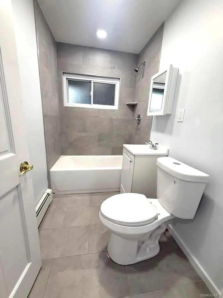 5 Trumpet Lane, Hempstead, NY, 5 Bedroom Bedrooms, 9 Room Rooms,2 BathroomBathrooms,Residential Lease,For Rent,Trumpet,0,1063806 5 Trumpet Lane, Hempstead, NY, 5 Bedroom Bedrooms, 9 Room Rooms,2 BathroomBathrooms,Residential Lease,For Rent,Trumpet,0,1063806