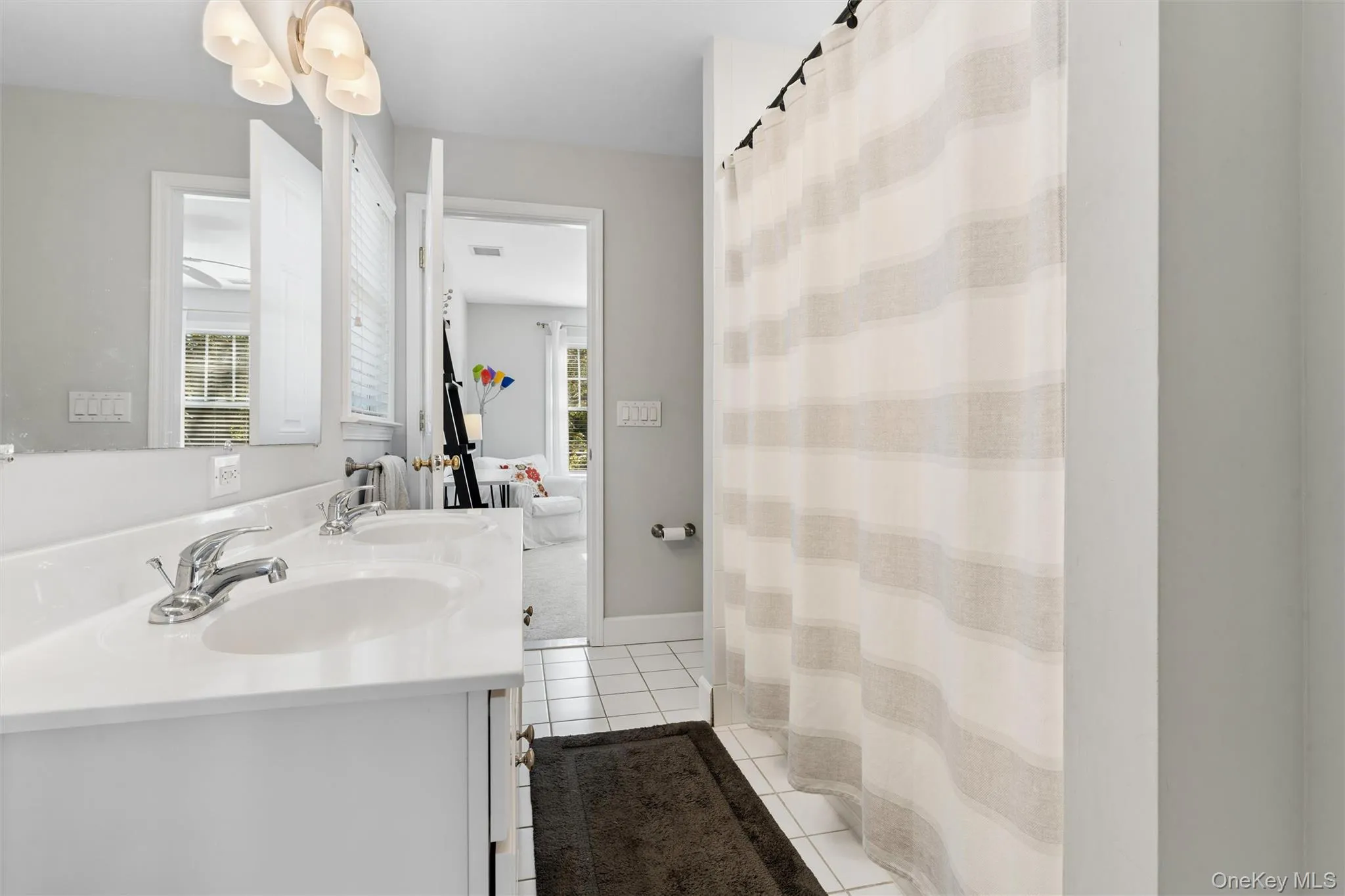 27 Lamb Avenue, Southampton, NY, 5 Bedrooms Bedrooms, 9 Rooms Rooms,3 BathroomsBathrooms,Residential Lease,For Rent,Lamb,0,1063808 27 Lamb Avenue, Southampton, NY, 5 Bedrooms Bedrooms, 9 Rooms Rooms,3 BathroomsBathrooms,Residential Lease,For Rent,Lamb,0,1063808