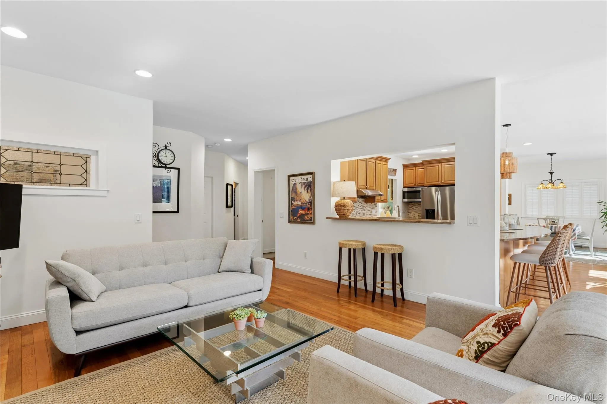 27 Lamb Avenue, Southampton, NY, 5 Bedrooms Bedrooms, 9 Rooms Rooms,3 BathroomsBathrooms,Residential Lease,For Rent,Lamb,0,1063808 27 Lamb Avenue, Southampton, NY, 5 Bedrooms Bedrooms, 9 Rooms Rooms,3 BathroomsBathrooms,Residential Lease,For Rent,Lamb,0,1063808