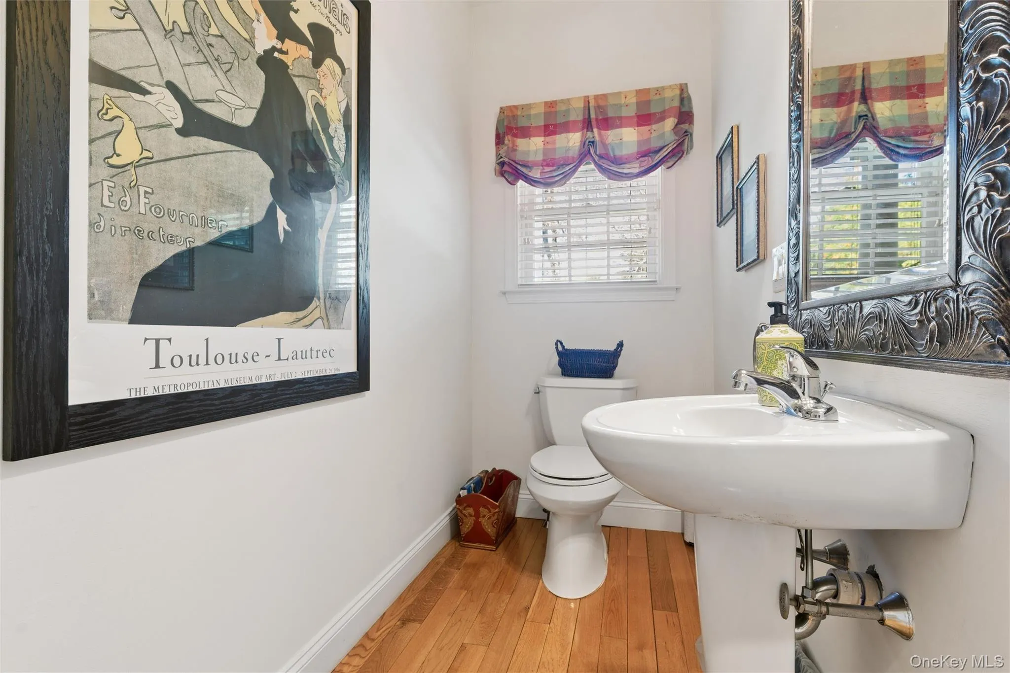 27 Lamb Avenue, Southampton, NY, 5 Bedrooms Bedrooms, 9 Rooms Rooms,3 BathroomsBathrooms,Residential Lease,For Rent,Lamb,0,1063808 27 Lamb Avenue, Southampton, NY, 5 Bedrooms Bedrooms, 9 Rooms Rooms,3 BathroomsBathrooms,Residential Lease,For Rent,Lamb,0,1063808