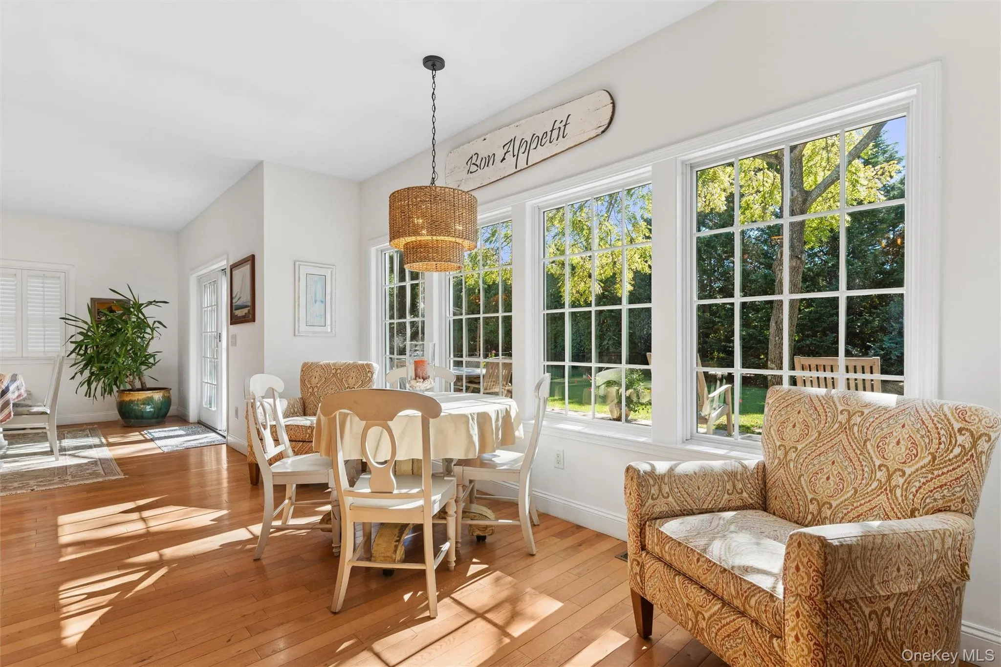 27 Lamb Avenue, Southampton, NY, 5 Bedrooms Bedrooms, 9 Rooms Rooms,3 BathroomsBathrooms,Residential Lease,For Rent,Lamb,0,1063808 27 Lamb Avenue, Southampton, NY, 5 Bedrooms Bedrooms, 9 Rooms Rooms,3 BathroomsBathrooms,Residential Lease,For Rent,Lamb,0,1063808