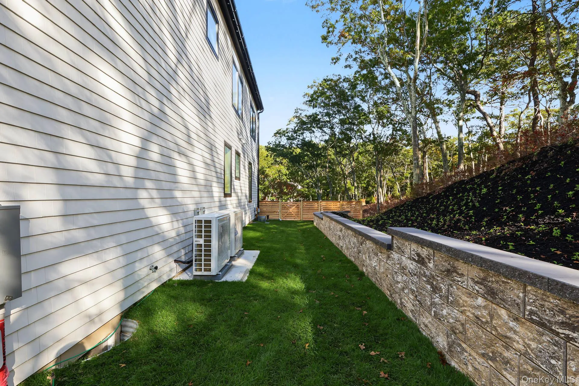5 Terrace Avenue, Southampton, New York 11968