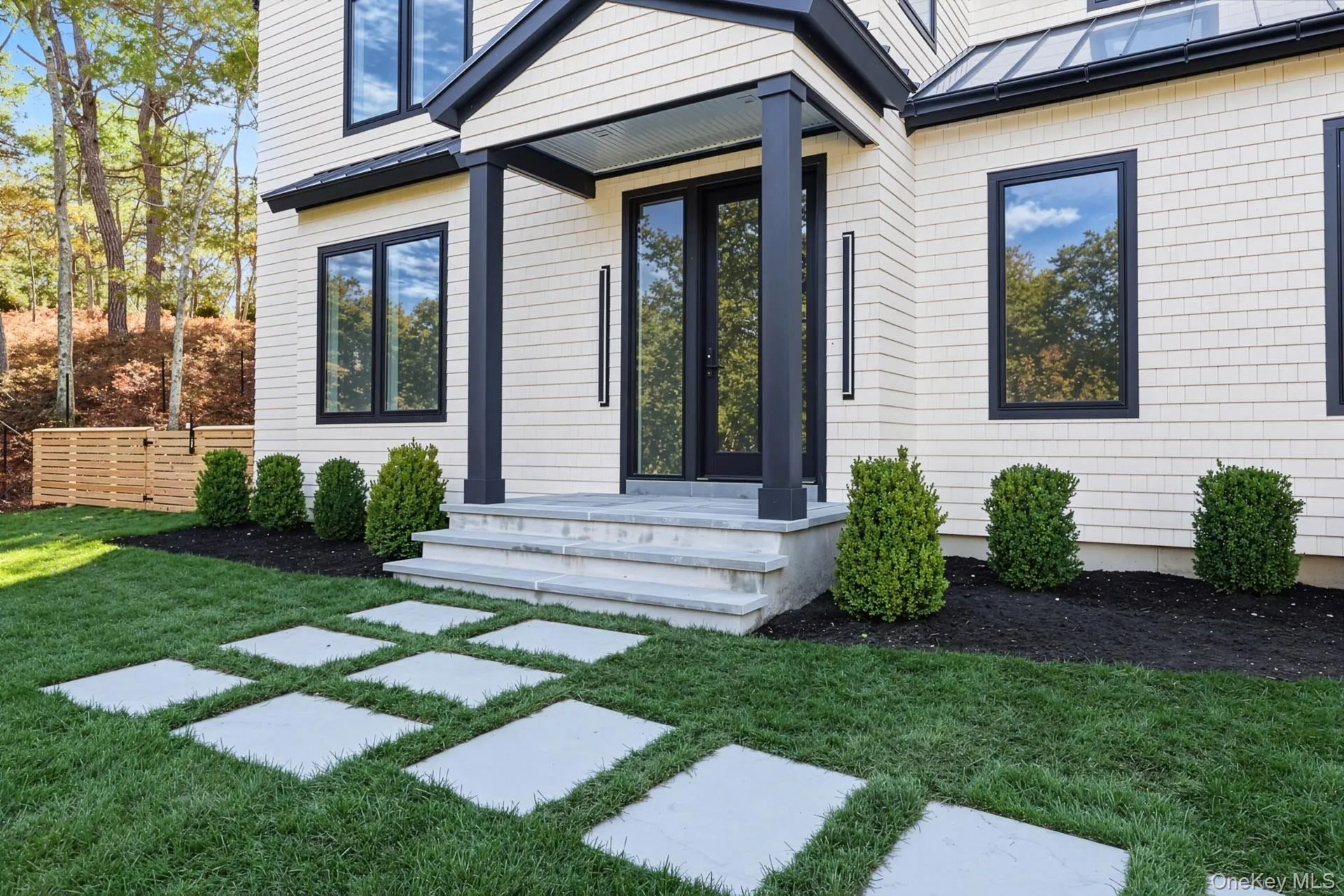 5 Terrace Avenue, Southampton, New York 11968