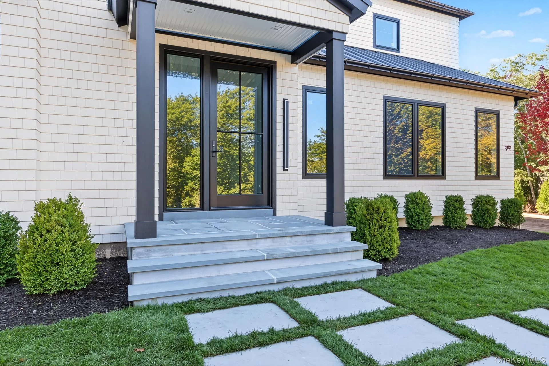 5 Terrace Avenue, Southampton, New York 11968