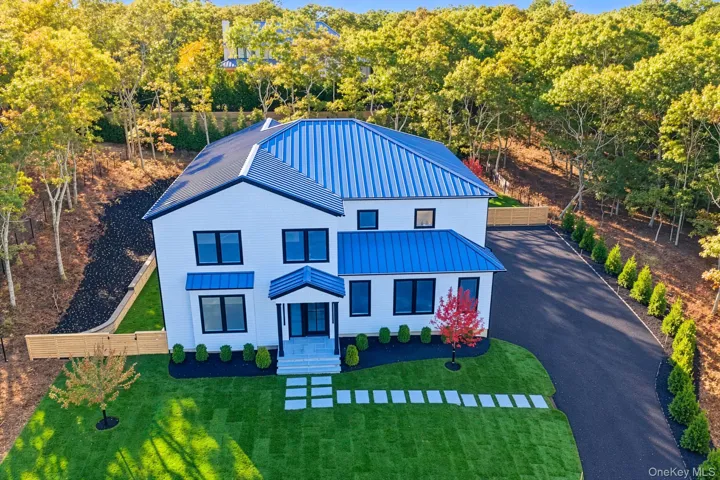 5 Terrace Avenue, Southampton, New York 11968