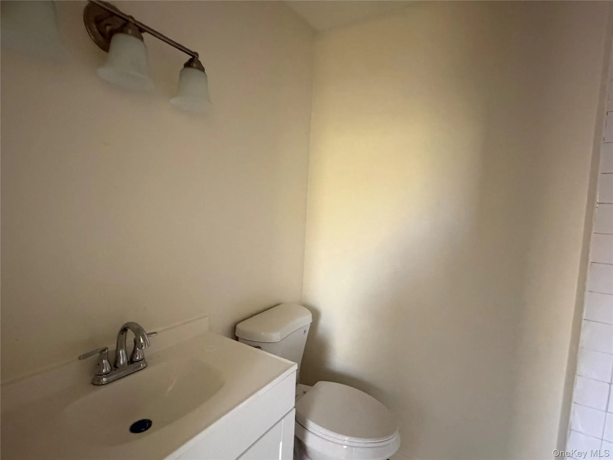 165 Ulster Avenue, Saugerties, NY, 1 Bedroom Bedrooms, 4 Room Rooms,1 BathroomBathrooms,Residential Lease,For Rent,Ulster,0,1063825 165 Ulster Avenue, Saugerties, NY, 1 Bedroom Bedrooms, 4 Room Rooms,1 BathroomBathrooms,Residential Lease,For Rent,Ulster,0,1063825