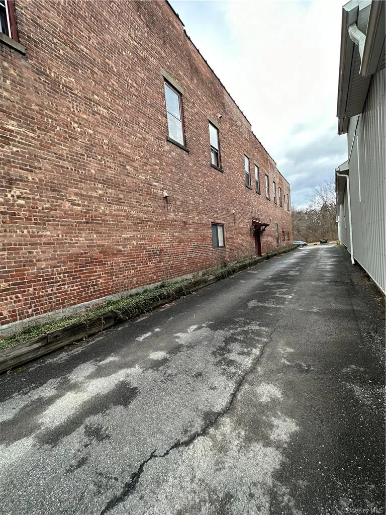 165 Ulster Avenue, Saugerties, NY, 1 Bedroom Bedrooms, 4 Room Rooms,1 BathroomBathrooms,Residential Lease,For Rent,Ulster,0,1063825 165 Ulster Avenue, Saugerties, NY, 1 Bedroom Bedrooms, 4 Room Rooms,1 BathroomBathrooms,Residential Lease,For Rent,Ulster,0,1063825