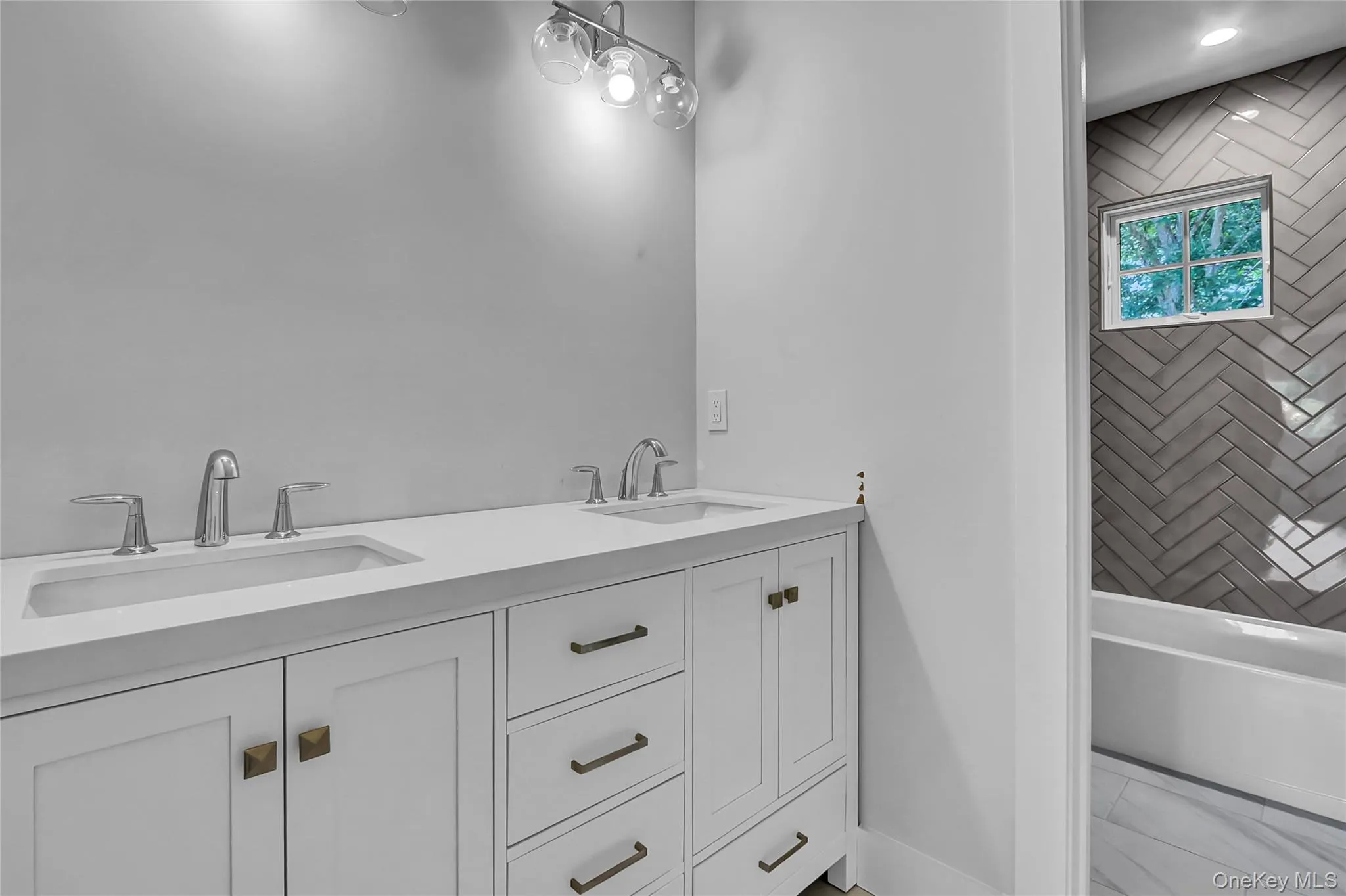 1 N/C North Country Road, Brookhaven, NY, 4 Bedrooms Bedrooms, 10 Rooms Rooms,2 BathroomsBathrooms,Residential,For Rent,North Country,0,1063834 1 N/C North Country Road, Brookhaven, NY, 4 Bedrooms Bedrooms, 10 Rooms Rooms,2 BathroomsBathrooms,Residential,For Rent,North Country,0,1063834