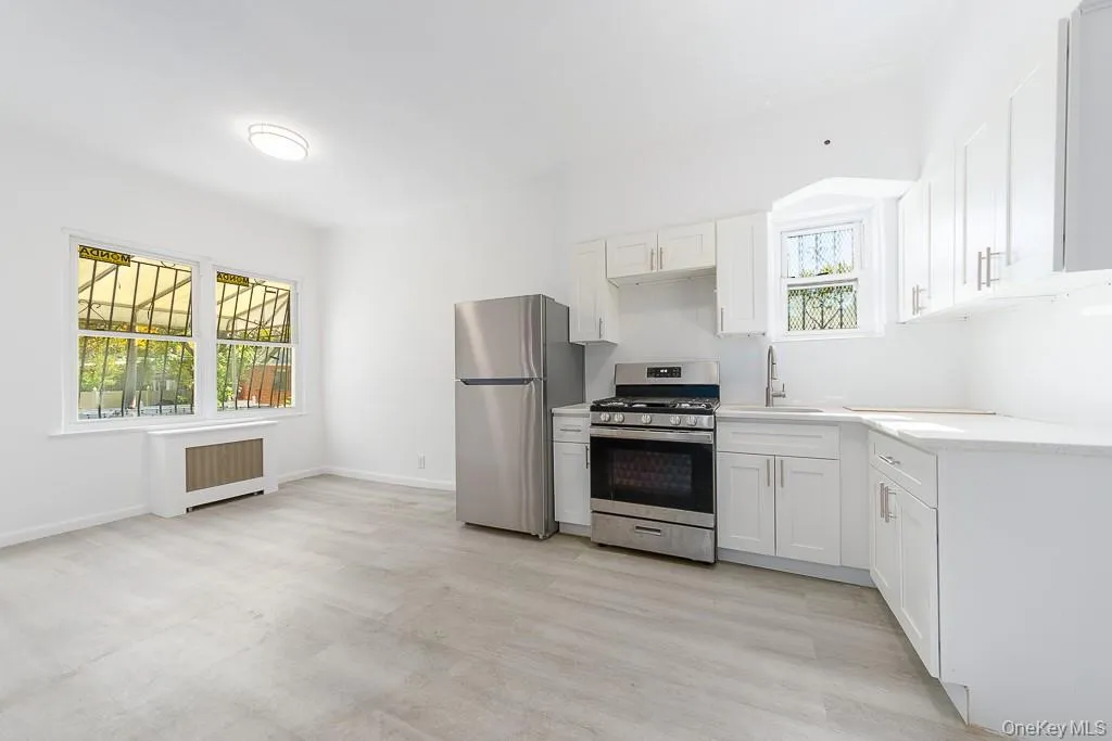 470 E 40th Street, New York, NY, 2 Bedrooms Bedrooms, 5 Rooms Rooms,1 BathroomBathrooms,Residential Lease,For Rent,E 40th,0,1063838 470 E 40th Street, New York, NY, 2 Bedrooms Bedrooms, 5 Rooms Rooms,1 BathroomBathrooms,Residential Lease,For Rent,E 40th,0,1063838