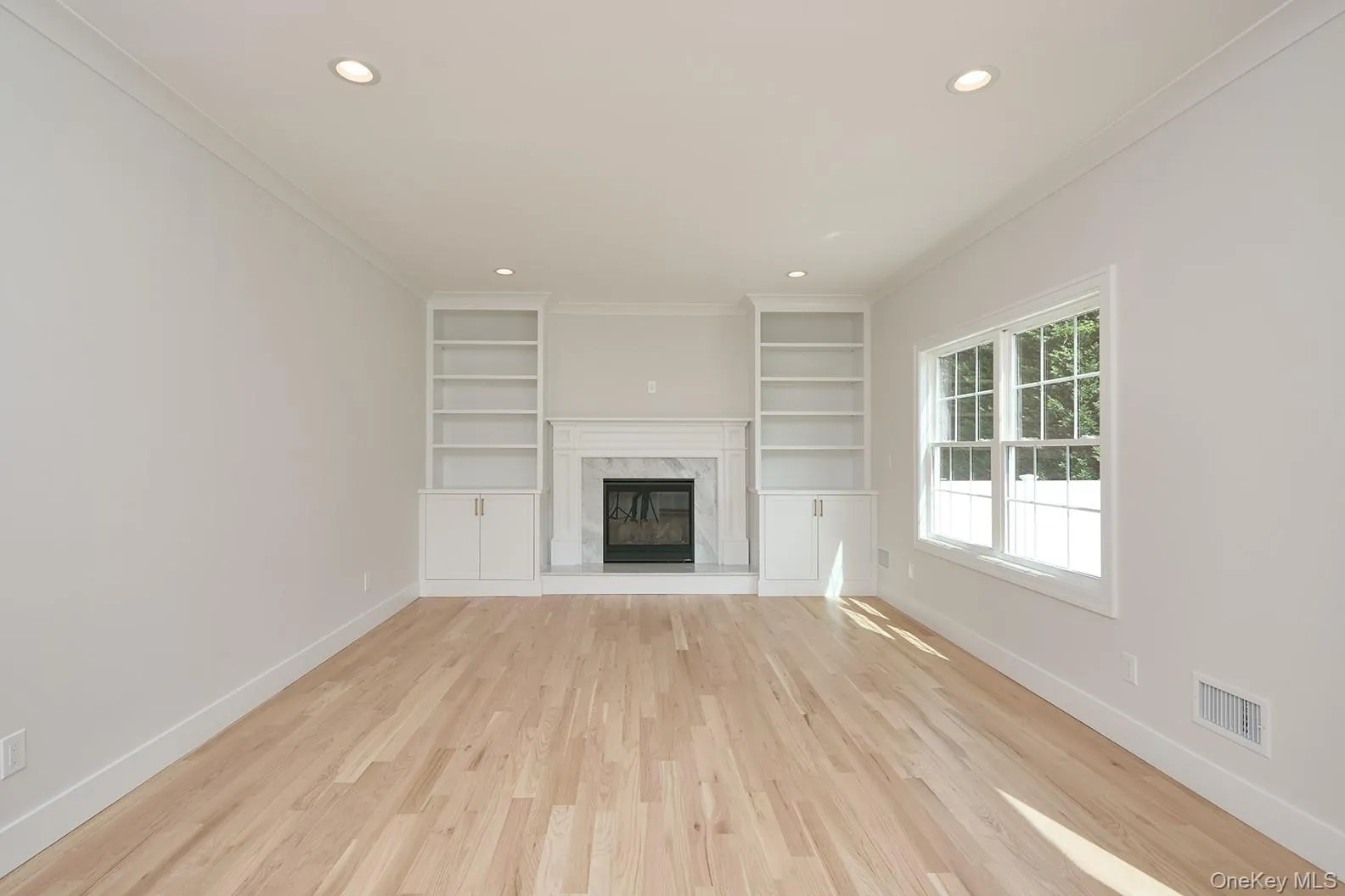 45 Sherman Avenue, Hempstead, NY, 4 Bedrooms Bedrooms, 11 Rooms Rooms,2 BathroomsBathrooms,Residential,For Rent,Sherman,0,1063849 45 Sherman Avenue, Hempstead, NY, 4 Bedrooms Bedrooms, 11 Rooms Rooms,2 BathroomsBathrooms,Residential,For Rent,Sherman,0,1063849