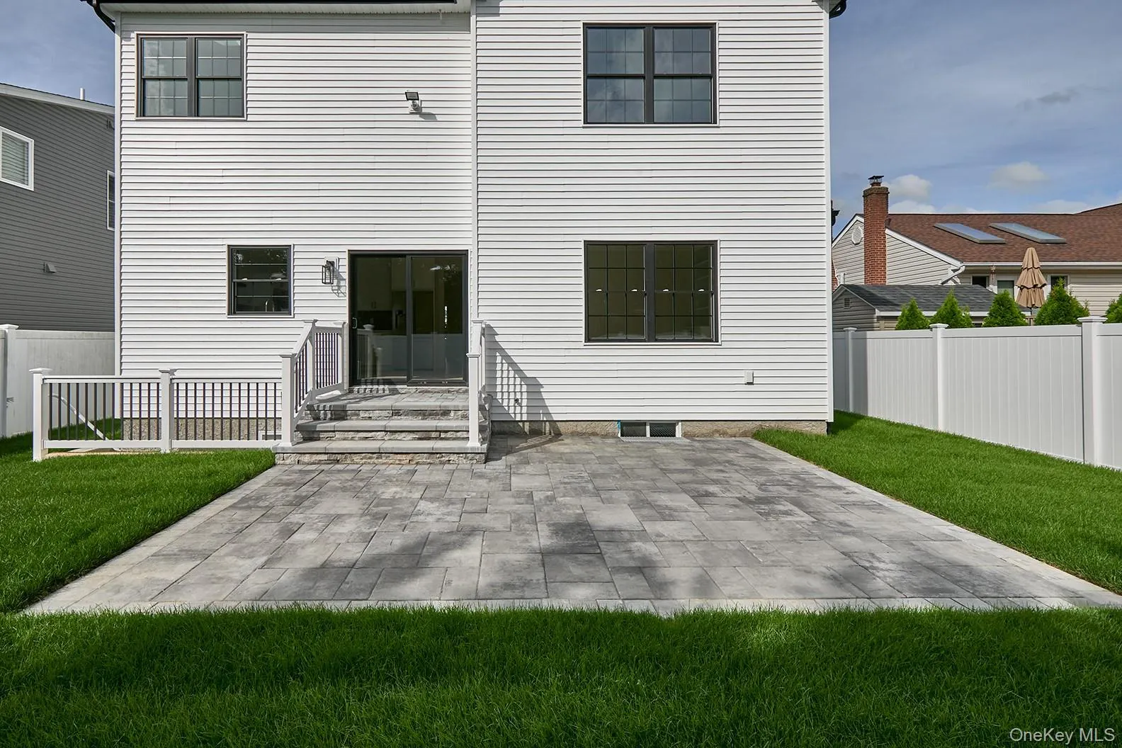 45 Sherman Avenue, Hempstead, NY, 4 Bedrooms Bedrooms, 11 Rooms Rooms,2 BathroomsBathrooms,Residential,For Rent,Sherman,0,1063849 45 Sherman Avenue, Hempstead, NY, 4 Bedrooms Bedrooms, 11 Rooms Rooms,2 BathroomsBathrooms,Residential,For Rent,Sherman,0,1063849
