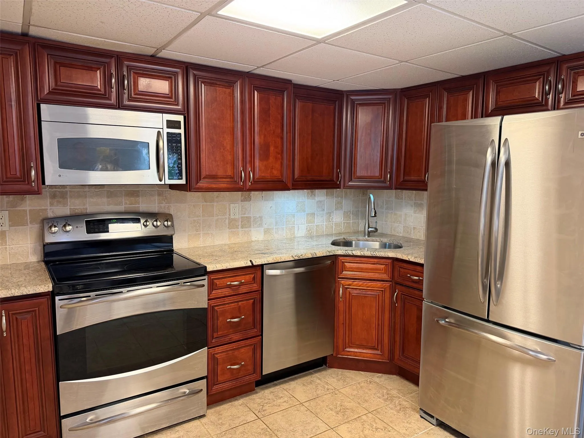 171 Huber Avenue, Islip, NY, 2 Bedrooms Bedrooms, 4 Rooms Rooms,1 BathroomBathrooms,Residential Lease,For Rent,Huber,0,1063855 171 Huber Avenue, Islip, NY, 2 Bedrooms Bedrooms, 4 Rooms Rooms,1 BathroomBathrooms,Residential Lease,For Rent,Huber,0,1063855
