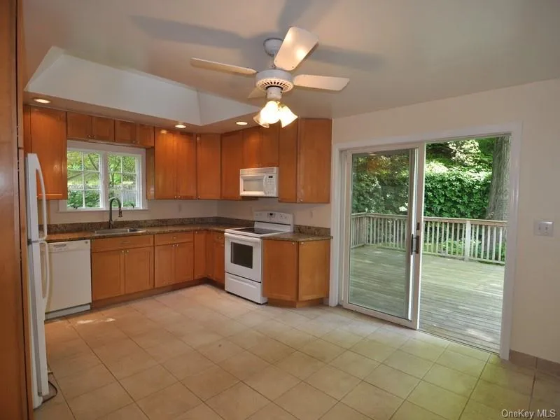 450 Bedford Road, Bedford, NY, 3 Bedrooms Bedrooms, 7 Rooms Rooms,2 BathroomsBathrooms,Residential Lease,For Rent,Bedford,0,1063875 450 Bedford Road, Bedford, NY, 3 Bedrooms Bedrooms, 7 Rooms Rooms,2 BathroomsBathrooms,Residential Lease,For Rent,Bedford,0,1063875