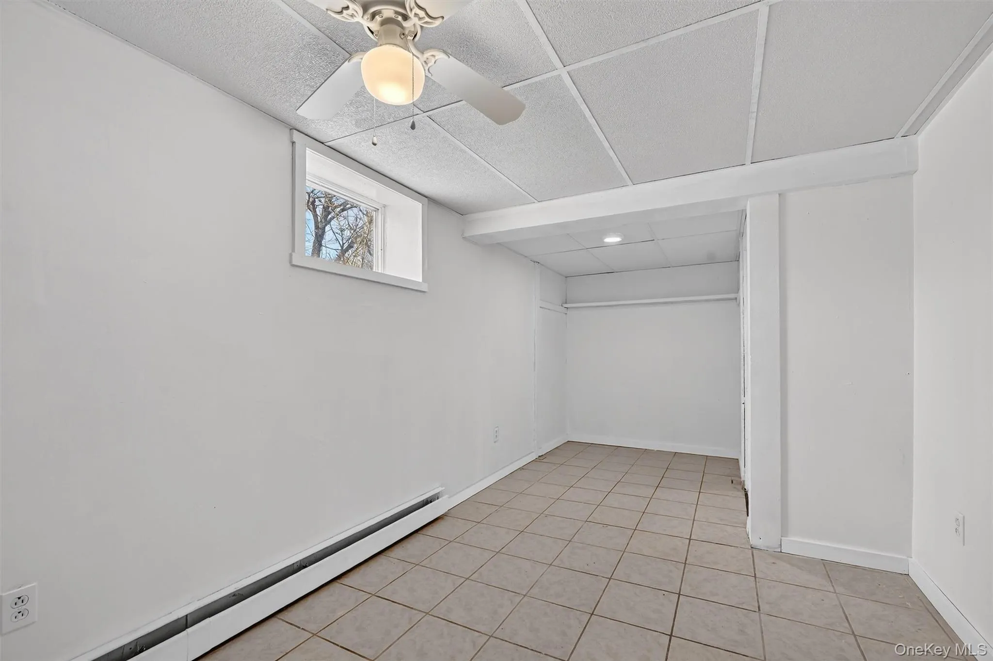 Lower level Bonus room Lower level Bonus room