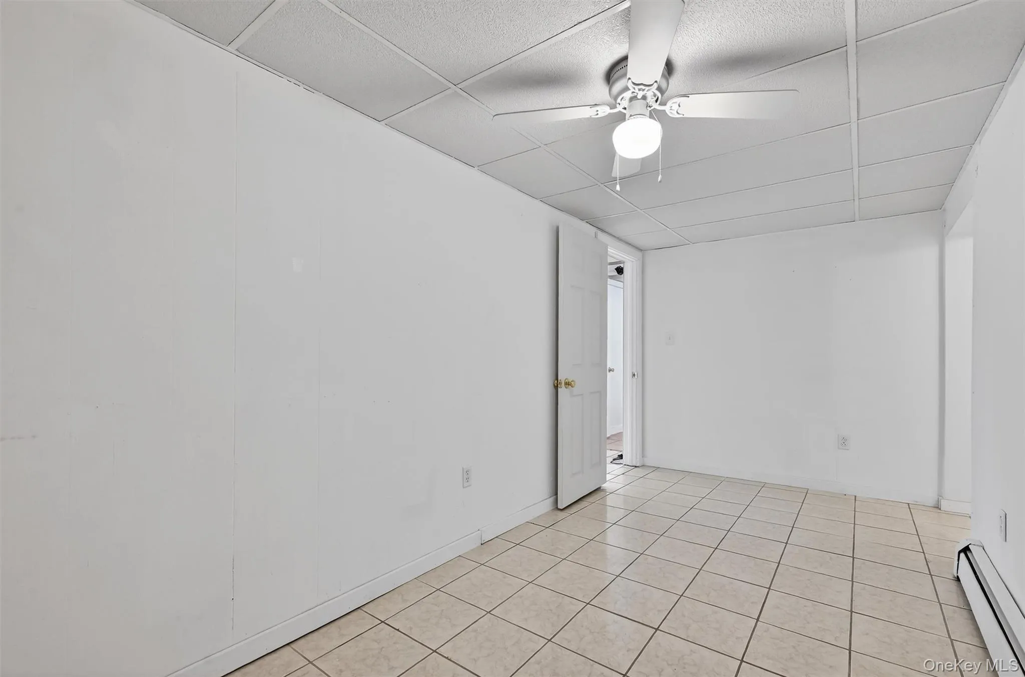 Lower level Bonus room Lower level Bonus room