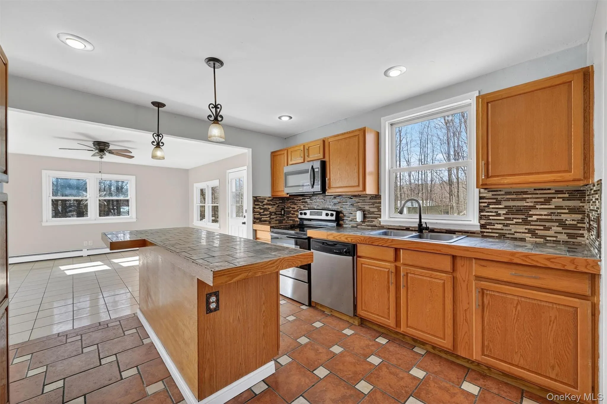 405 County Route 22, Middletown, NY, 3 Bedrooms Bedrooms, 13 Rooms Rooms,4 BathroomsBathrooms,Residential,For Rent,County Route 22,0,1063876 405 County Route 22, Middletown, NY, 3 Bedrooms Bedrooms, 13 Rooms Rooms,4 BathroomsBathrooms,Residential,For Rent,County Route 22,0,1063876