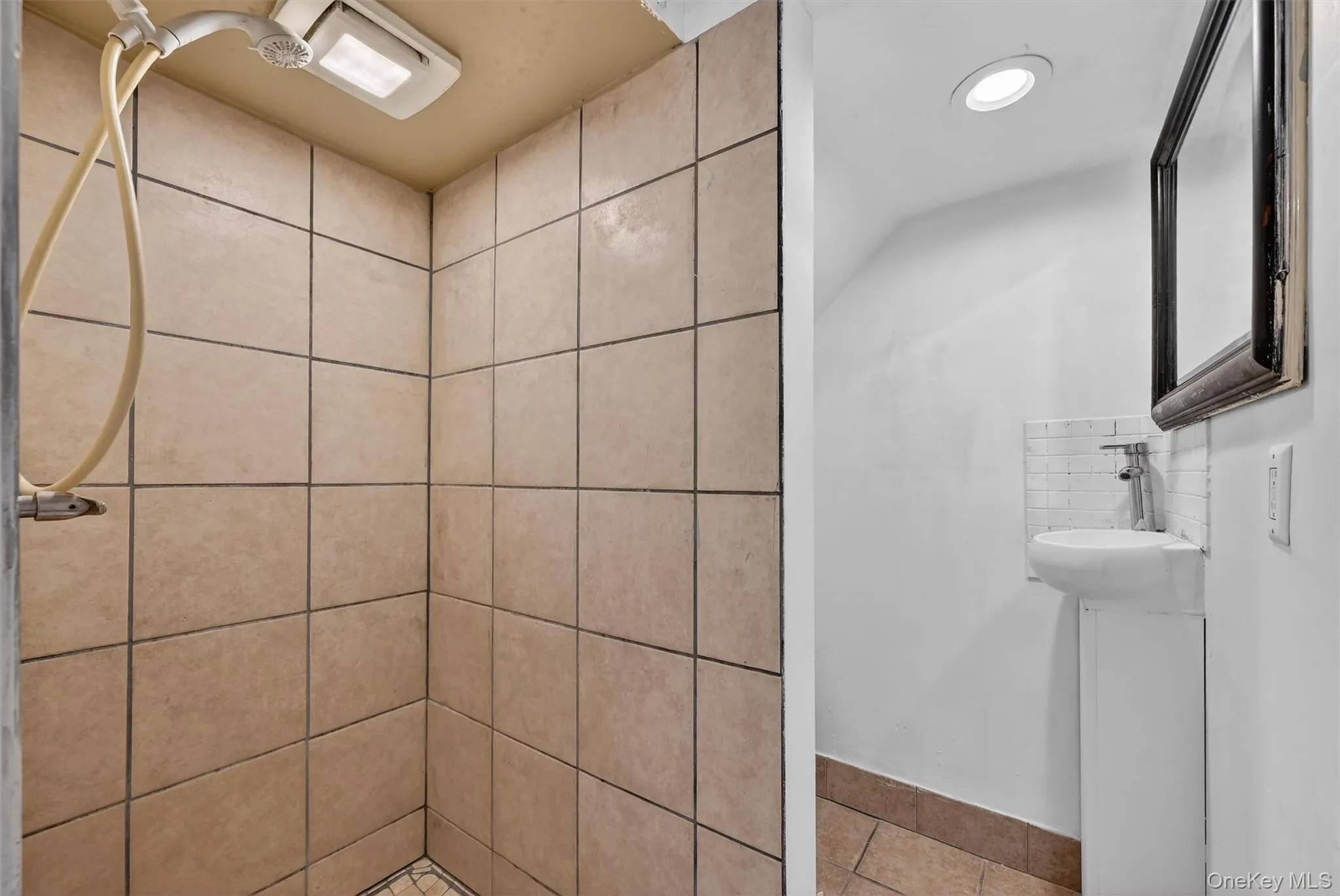 lower level bathroom #2 lower level bathroom #2