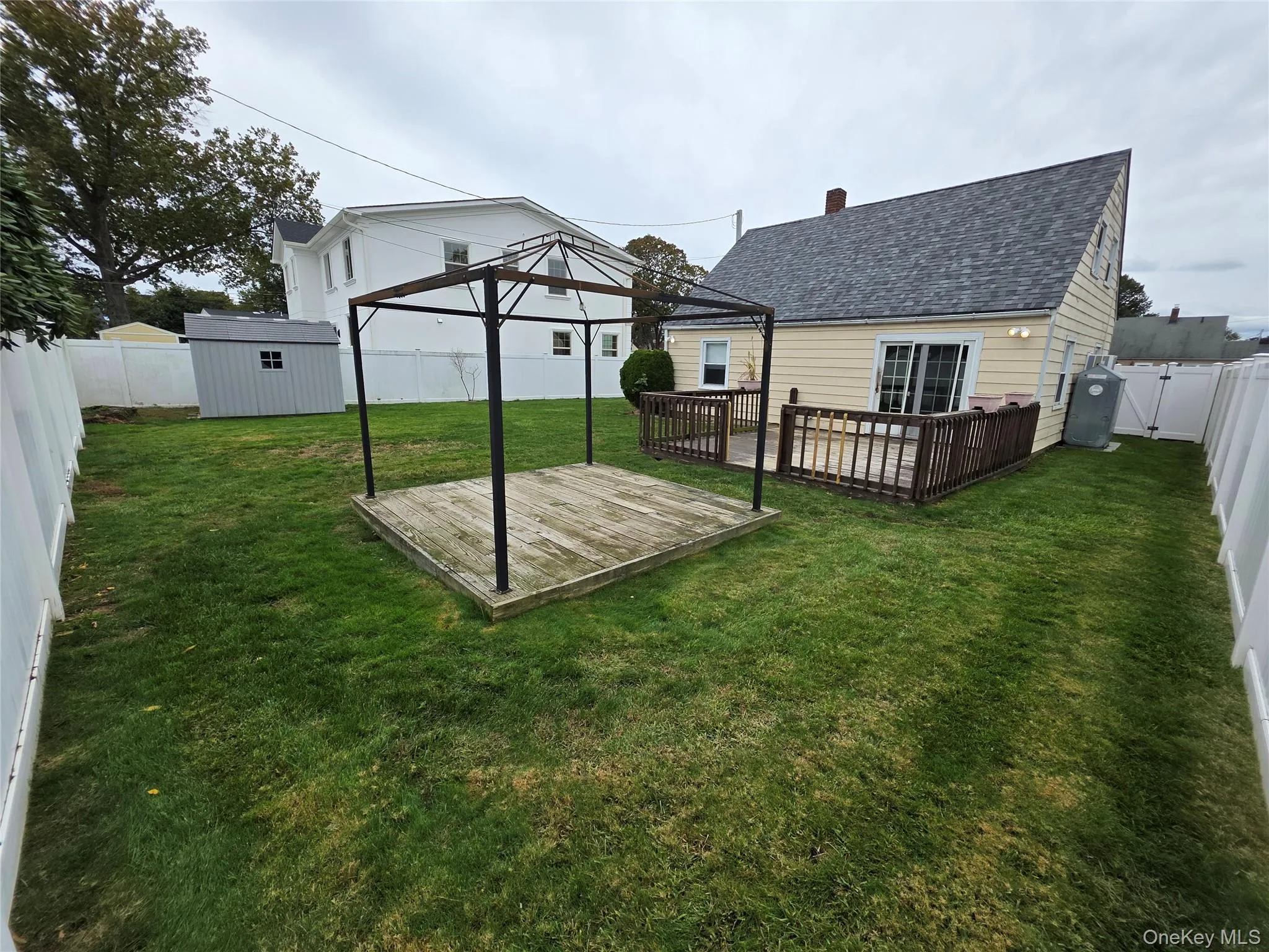 31 Poppy Lane, Hempstead, NY, 3 Bedrooms Bedrooms, 6 Rooms Rooms,1 BathroomBathrooms,Residential Lease,For Rent,Poppy,0,1063878 31 Poppy Lane, Hempstead, NY, 3 Bedrooms Bedrooms, 6 Rooms Rooms,1 BathroomBathrooms,Residential Lease,For Rent,Poppy,0,1063878