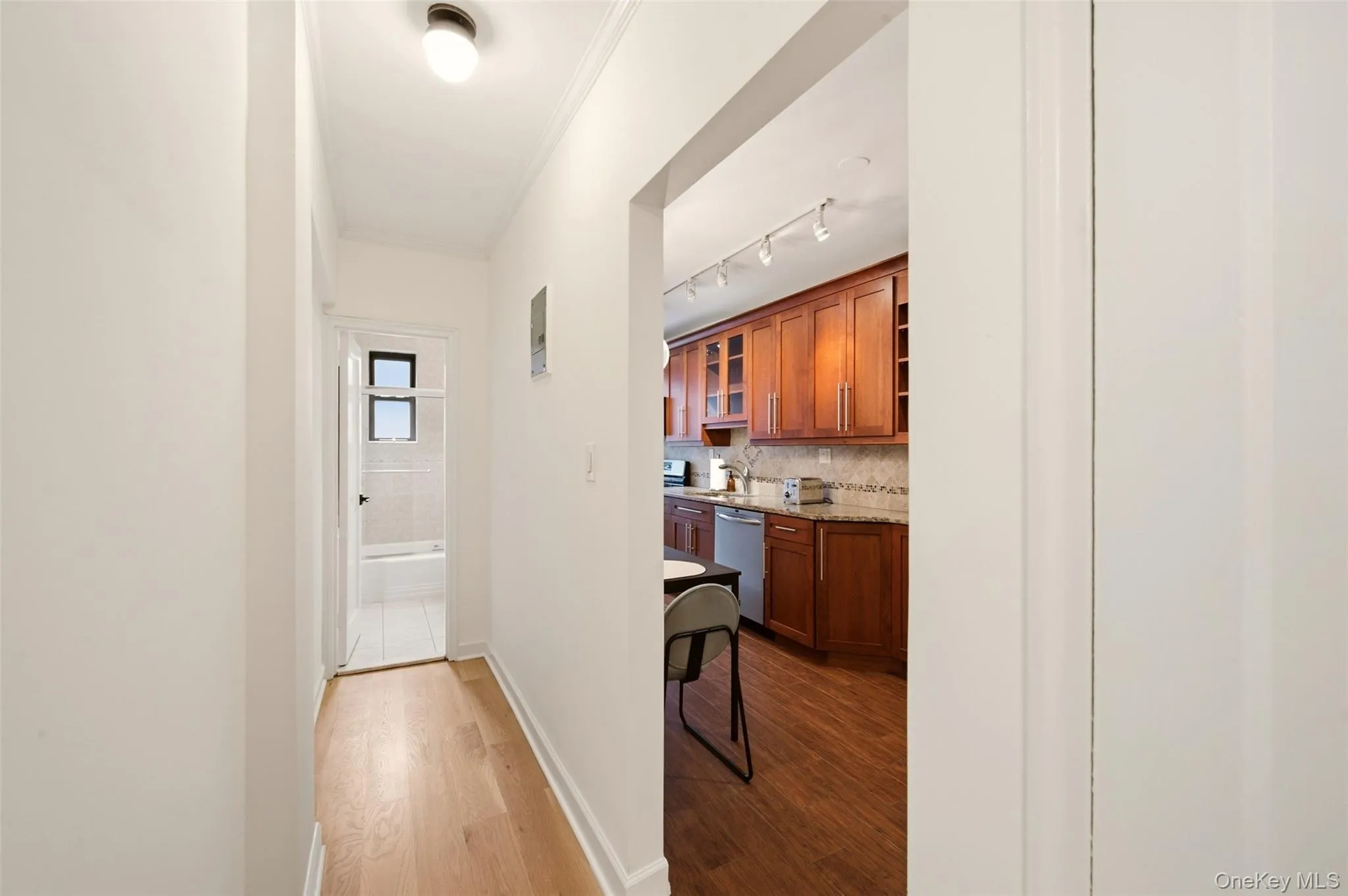90 Schenck, North Hempstead, NY, 3 Rooms Rooms,1 BathroomBathrooms,Residential,For Rent,Schenck,0,1063879 90 Schenck, North Hempstead, NY, 3 Rooms Rooms,1 BathroomBathrooms,Residential,For Rent,Schenck,0,1063879