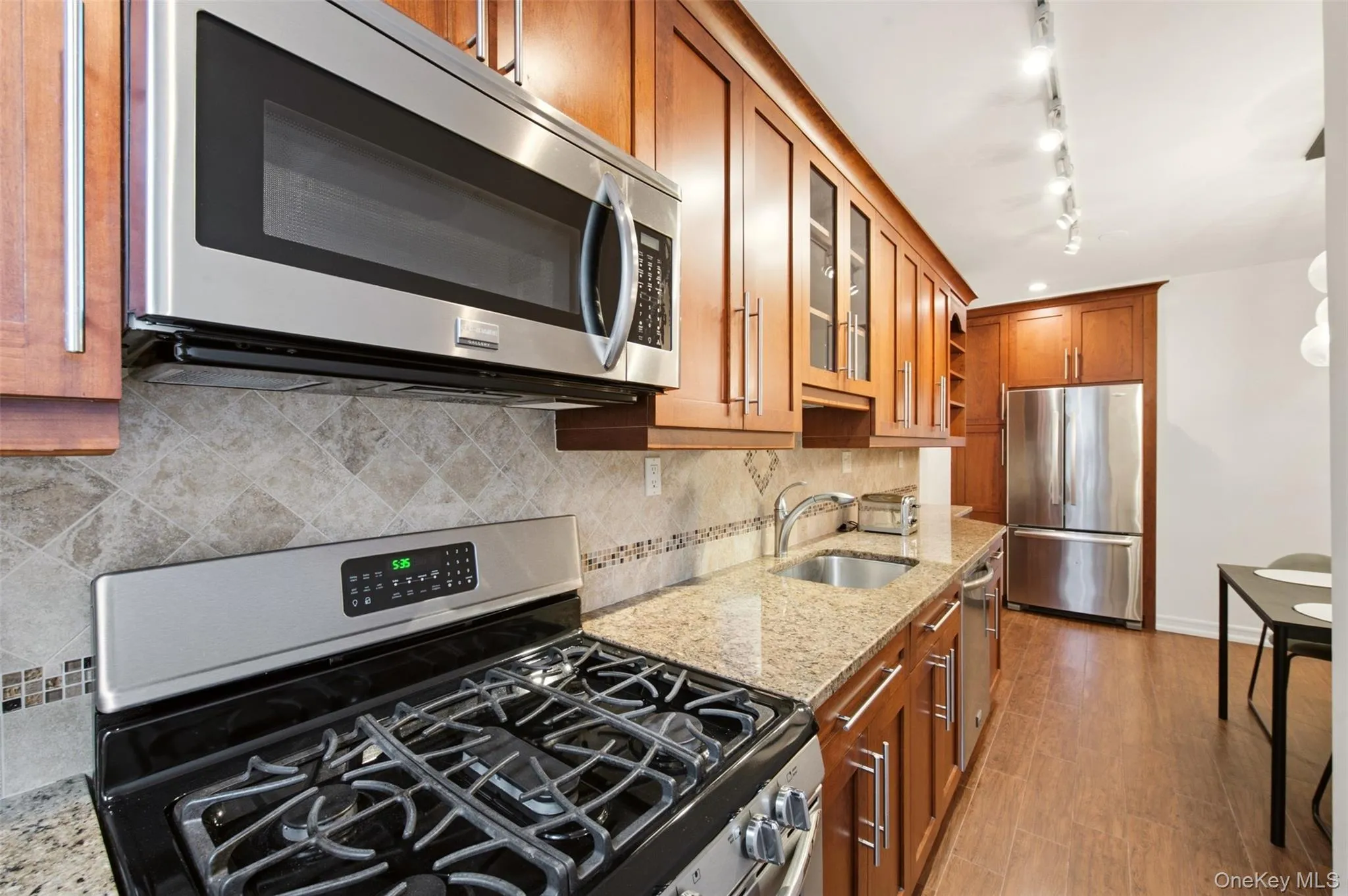 90 Schenck, North Hempstead, NY, 3 Rooms Rooms,1 BathroomBathrooms,Residential,For Rent,Schenck,0,1063879 90 Schenck, North Hempstead, NY, 3 Rooms Rooms,1 BathroomBathrooms,Residential,For Rent,Schenck,0,1063879