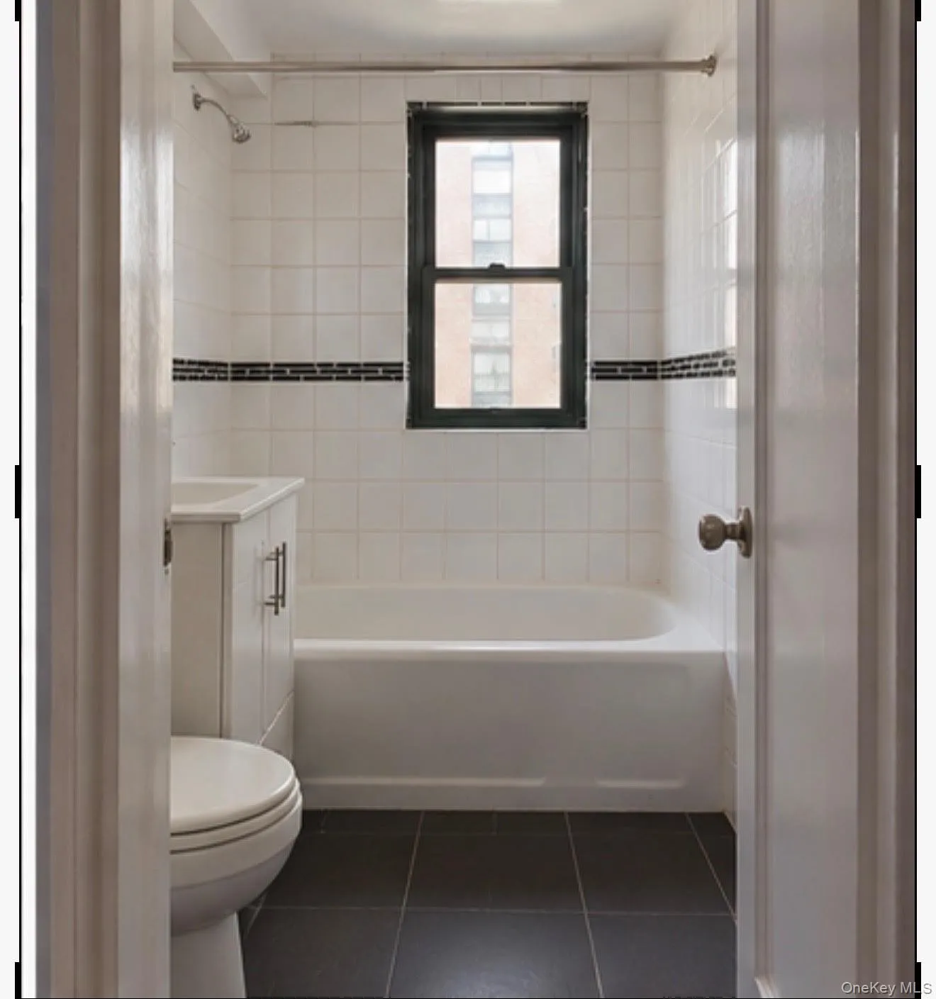 1491 West Avenue, New York, NY, 2 Bedrooms Bedrooms, 4 Rooms Rooms,1 BathroomBathrooms,Residential,For Rent,West,0,1063881 1491 West Avenue, New York, NY, 2 Bedrooms Bedrooms, 4 Rooms Rooms,1 BathroomBathrooms,Residential,For Rent,West,0,1063881