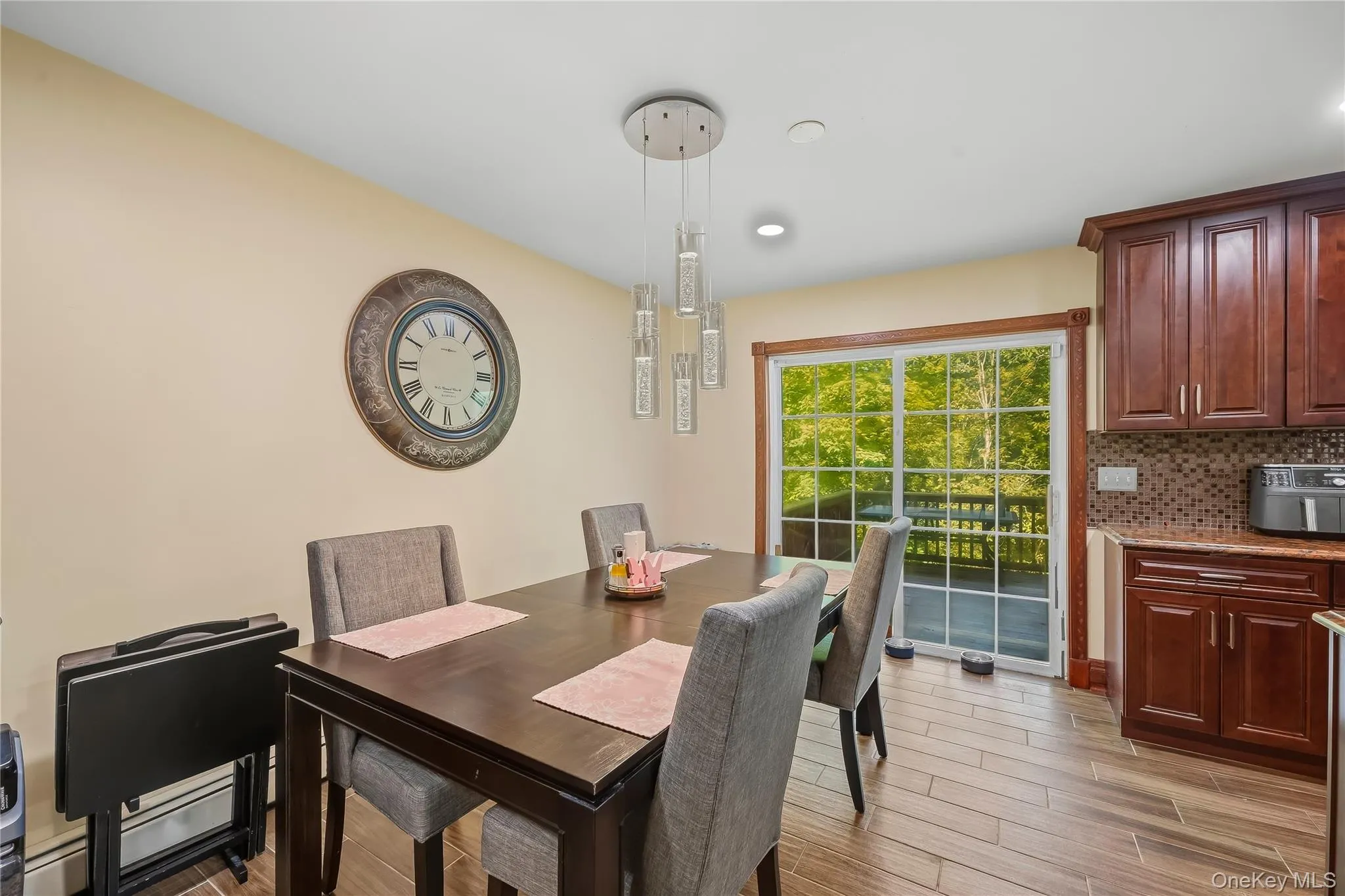 435 Tally Ho Road, Middletown, NY, 3 Bedrooms Bedrooms, 7 Rooms Rooms,2 BathroomsBathrooms,Residential,For Rent,Tally Ho,0,1063883 435 Tally Ho Road, Middletown, NY, 3 Bedrooms Bedrooms, 7 Rooms Rooms,2 BathroomsBathrooms,Residential,For Rent,Tally Ho,0,1063883